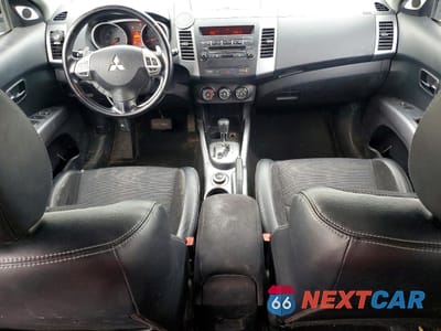 Zdjęcie 8 z 13 samochodu: 2009 MITSUBISHI OUTLANDER SE VIN:JA4MT31W39Z005936 - miniatura