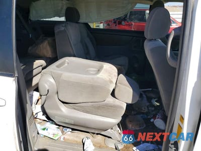 Zdjęcie 11 z 12 samochodu: 2007 TOYOTA SIENNA LE 8-PASSENGER VIN:5TDZK23C17S034250 - miniatura