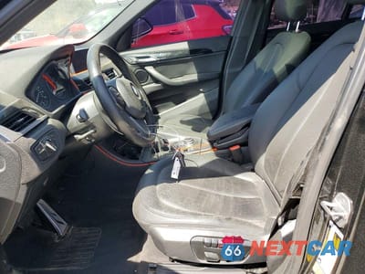 Zdjęcie 7 z 12 samochodu: 2018 BMW X1 XDRIVE28I VIN:WBXHT3C3XJ5K27138 - miniatura