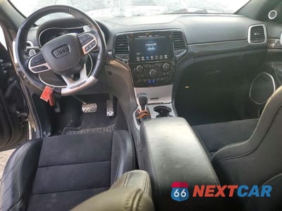 Zdjęcie 8 z 14 samochodu: 2021 JEEP GRAND CHEROKEE TRACKHAWK VIN:1C4RJFN97MC841932 - miniatura