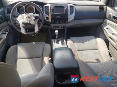 Zdjęcie 8 z 12 samochodu: 2013 TOYOTA TACOMA V6 VIN:3TMLU4EN4DM133876 - miniatura