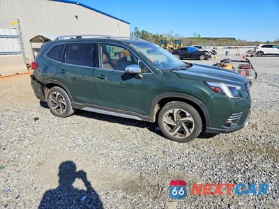 Czwarte zdjęcie samochodu z boku: 2023 SUBARU FORESTER TOURING VIN:JF2SKARC3PH474589 - miniatura