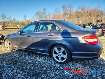 Drugie zdjęcie samochodu z przodu: 2011 MERCEDES-BENZ C 300 4MATIC VIN:WDDGF8BB8BF525680 - miniatura