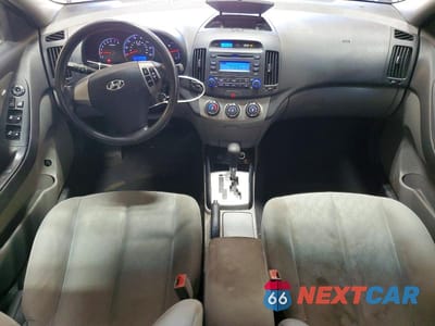 Zdjęcie 8 z 11 samochodu: 2010 HYUNDAI ELANTRA GLS VIN:KMHDU4AD0AU082378 - miniatura