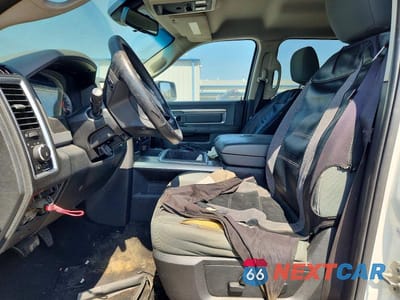 Zdjęcie 7 z 12 samochodu: 2015 RAM 1500 SLT VIN:1C6RR6LM7FS529867 - miniatura