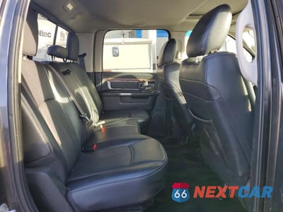 Zdjęcie 10 z 12 samochodu: 2018 RAM 3500 LARAMIE VIN:3C63RRJL7JG408385 - miniatura