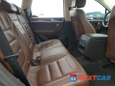 Zdjęcie 11 z 13 samochodu: 2011 VOLKSWAGEN TOUAREG V6 TDI VIN:WVGFK9BP3BD007485 - miniatura