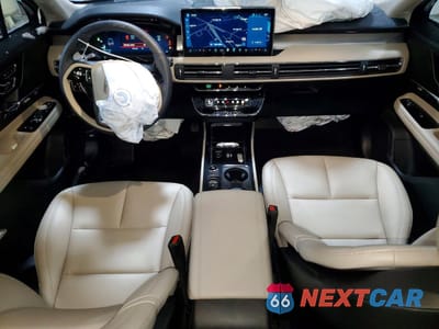 Zdjęcie 8 z 14 samochodu: 2025 LINCOLN CORSAIR PREMIERE VIN:5LMCJ1DA9SUL17623 - miniatura