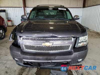 Piąte zdjęcie samochodu w środku: 2011 CHEVROLET AVALANCHE LT VIN:3GNTKFE37BG291020 - miniatura