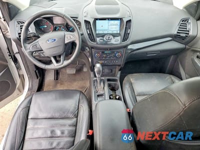 Zdjęcie 8 z 12 samochodu: 2019 FORD ESCAPE TITANIUM VIN:1FMCU9J98KUA96325 - miniatura