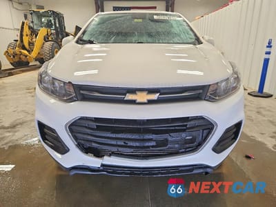Piąte zdjęcie samochodu w środku: 2019 CHEVROLET TRAX LS VIN:3GNCJNSB3KL330928 - miniatura
