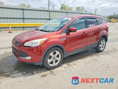 2015 FORD ESCAPE SE 1FMCU0GX5FUA40558 - główne zdjęcie licytacji z USA - miniatura