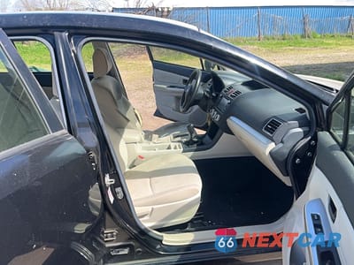 Piąte zdjęcie samochodu w środku: 2016 SUBARU IMPREZA VIN:JF1GPAA65G9349413 - miniatura