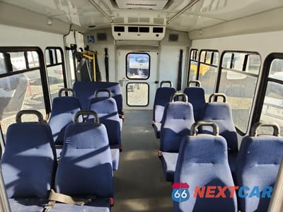 Zdjęcie 6 z 10 samochodu: 2016 FORD ECONOLINE E350 SUPER DUTY CUTAWAY VAN VIN:1FDEE3FL3GDC03750 - miniatura