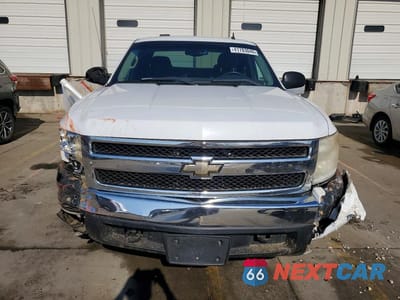 Piąte zdjęcie samochodu w środku: 2008 CHEVROLET SILVERADO K1500 VIN:2GCEK19J181217039 - miniatura