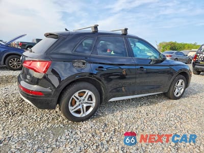 Trzecie zdjęcie samochodu z tyłu: 2018 AUDI Q5 PREMIUM VIN:WA1ANAFY0J2227861 - miniatura