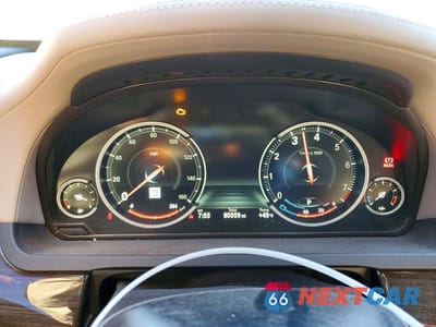 Zdjęcie 9 z 11 samochodu: 2015 BMW 750 LI VIN:WBAYE8C53FD781430 - miniatura