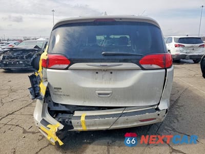 Zdjęcie 6 z 13 samochodu: 2019 CHRYSLER PACIFICA TOURING VIN:2C4RC1DG8KR702040 - miniatura
