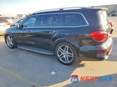 Drugie zdjęcie samochodu z przodu: 2015 MERCEDES-BENZ GL 550 4MATIC VIN:4JGDF7DE0FA446467 - miniatura