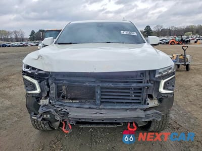 Piąte zdjęcie samochodu w środku: 2022 CHEVROLET TAHOE K1500 Z71 VIN:1GNSKPKD0NR292318 - miniatura