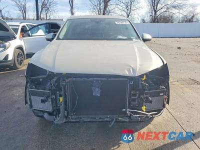 Piąte zdjęcie samochodu w środku: 2020 AUDI Q7 PRESTIGE VIN:WA1VXAF73LD012307 - miniatura