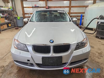 Piąte zdjęcie samochodu w środku: 2007 BMW 328 I VIN:WBAVA37547NE27202 - miniatura