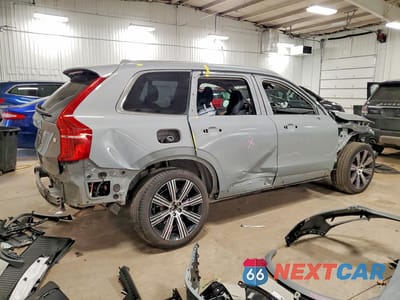 Trzecie zdjęcie samochodu z tyłu: 2024 VOLVO XC90 PLUS VIN:YV4H60LE4R1236888 - miniatura