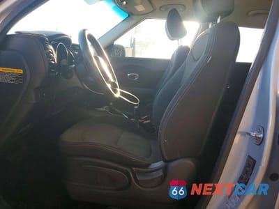 Zdjęcie 7 z 11 samochodu: 2016 KIA SOUL BASE VIN:KNDJN2A26G7872122 - miniatura