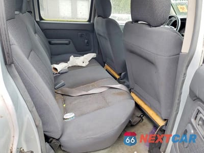 Zdjęcie 10 z 11 samochodu: 2001 NISSAN FRONTIER XE VIN:1N6ED27Y31C309315 - miniatura