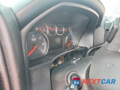 Zdjęcie 9 z 11 samochodu: 2018 CHEVROLET SILVERADO K1500 LT VIN:3GCUKREC2JG441712 - miniatura