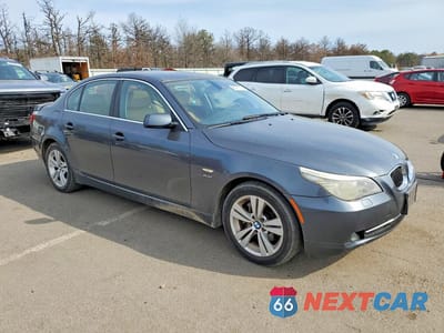 Czwarte zdjęcie samochodu z boku: 2010 BMW 528 XI VIN:WBANV1C52AC157935 - miniatura