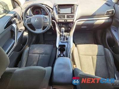 Zdjęcie 8 z 13 samochodu: 2018 MITSUBISHI ECLIPSE CROSS ES VIN:JA4AT3AA8JZ040435 - miniatura