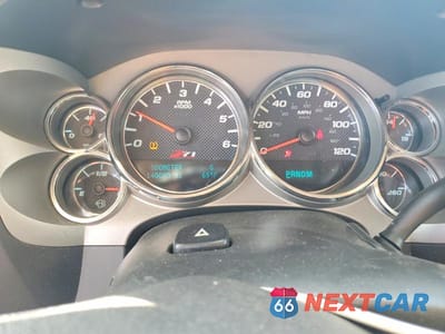 Zdjęcie 9 z 13 samochodu: 2011 CHEVROLET SILVERADO K1500 LT VIN:1GCRKSE31BZ138970 - miniatura