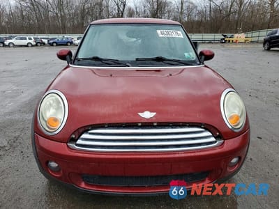 Piąte zdjęcie samochodu w środku: 2007 MINI COOPER VIN:WMWMF33527TU61263 - miniatura