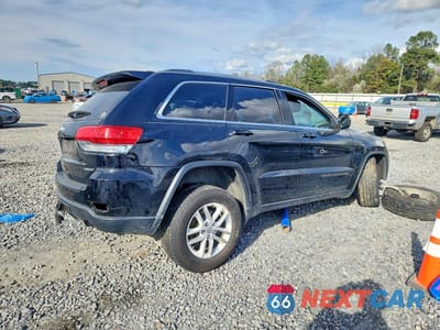 Trzecie zdjęcie samochodu z tyłu: 2017 JEEP GRAND CHEROKEE LAREDO VIN:1C4RJFAG2HC784579 - miniatura