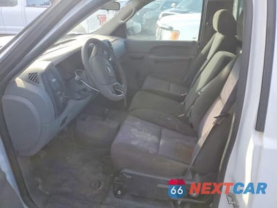 Zdjęcie 7 z 12 samochodu: 2011 CHEVROLET SILVERADO K1500 VIN:1GCNKPEA0BZ322243 - miniatura