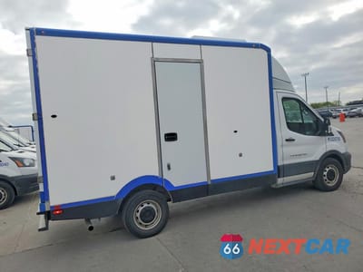 Trzecie zdjęcie samochodu z tyłu: 2022 FORD TRANSIT DELIVERY TRUCK VIN:1FDBW5Z80NKA01721 - miniatura