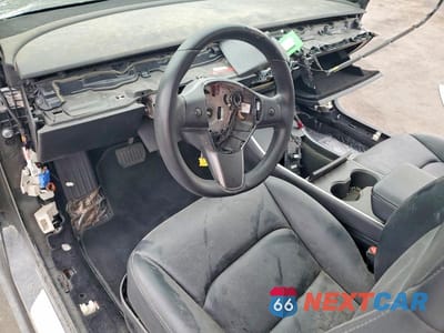 Zdjęcie 8 z 13 samochodu: 2019 TESLA MODEL 3 VIN:5YJ3E1EB2KF432463 - miniatura