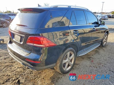 Trzecie zdjęcie samochodu z tyłu: 2016 MERCEDES-BENZ GLE 350 VIN:4JGDA5JB6GA683429 - miniatura