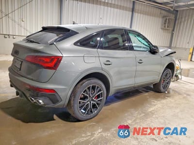 Trzecie zdjęcie samochodu z tyłu: 2023 AUDI SQ5 SPORTBACK PREMIUM PLUS VIN:WA124AFY2P2070611 - miniatura