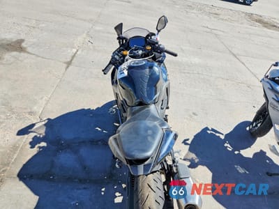 Zdjęcie 6 z 9 samochodu: 2026 KAWASAKI ZX400 S VIN:ML5ZXCS18TDA50410 - miniatura