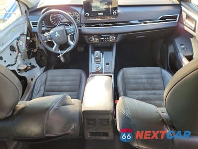 Zdjęcie 8 z 13 samochodu: 2022 MITSUBISHI OUTLANDER SE VIN:JA4J4UA80NZ083818 - miniatura