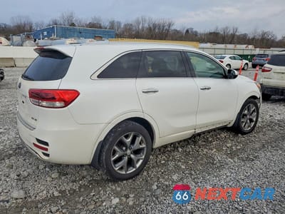 Trzecie zdjęcie samochodu z tyłu: 2018 KIA SORENTO SX V6 VIN:5XYPK4A5XJG387131 - miniatura