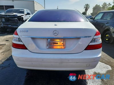 Zdjęcie 6 z 12 samochodu: 2007 MERCEDES-BENZ S 550 VIN:WDDNG71XX7A045852 - miniatura