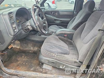 Zdjęcie 7 z 12 samochodu: 2001 GMC JIMMY VIN:1GKDT13W712176326 - miniatura