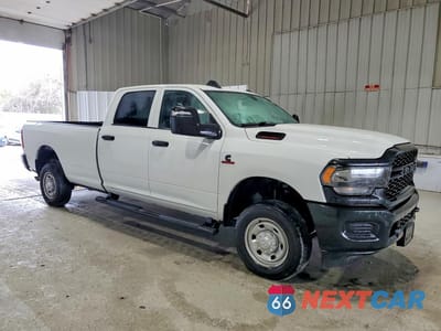 Czwarte zdjęcie samochodu z boku: 2024 RAM 2500 TRADESMAN VIN:3C6UR5HL5RG114093 - miniatura