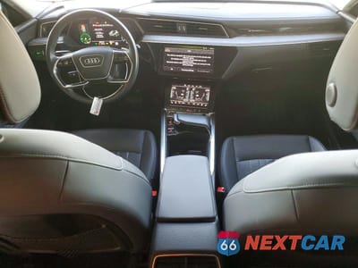 Zdjęcie 8 z 13 samochodu: 2024 AUDI Q8 E-TRON PREMIUM PLUS VIN:WA15AAGE1RB045535 - miniatura