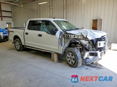 Czwarte zdjęcie samochodu z boku: 2019 FORD F150 SUPERCREW VIN:1FTEW1E52KFC33697 - miniatura