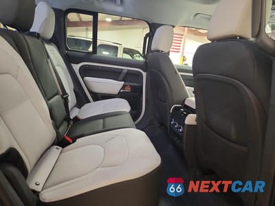 Zdjęcie 11 z 13 samochodu: 2026 LAND ROVER DEFENDER 130 X-DYNAMIC SE VIN:SALE2FEU3T2498050 - miniatura