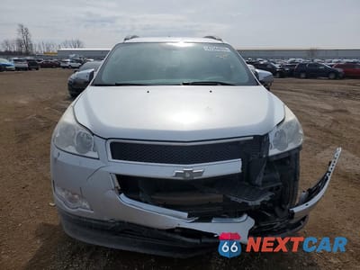 Piąte zdjęcie samochodu w środku: 2012 CHEVROLET TRAVERSE LS VIN:1GNKVFED4CJ370883 - miniatura